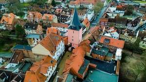 Drohnenaufnahme des hoistorischen Stadtkerns in Helmstedt; (C) csm_julia-koblitz-unsplash